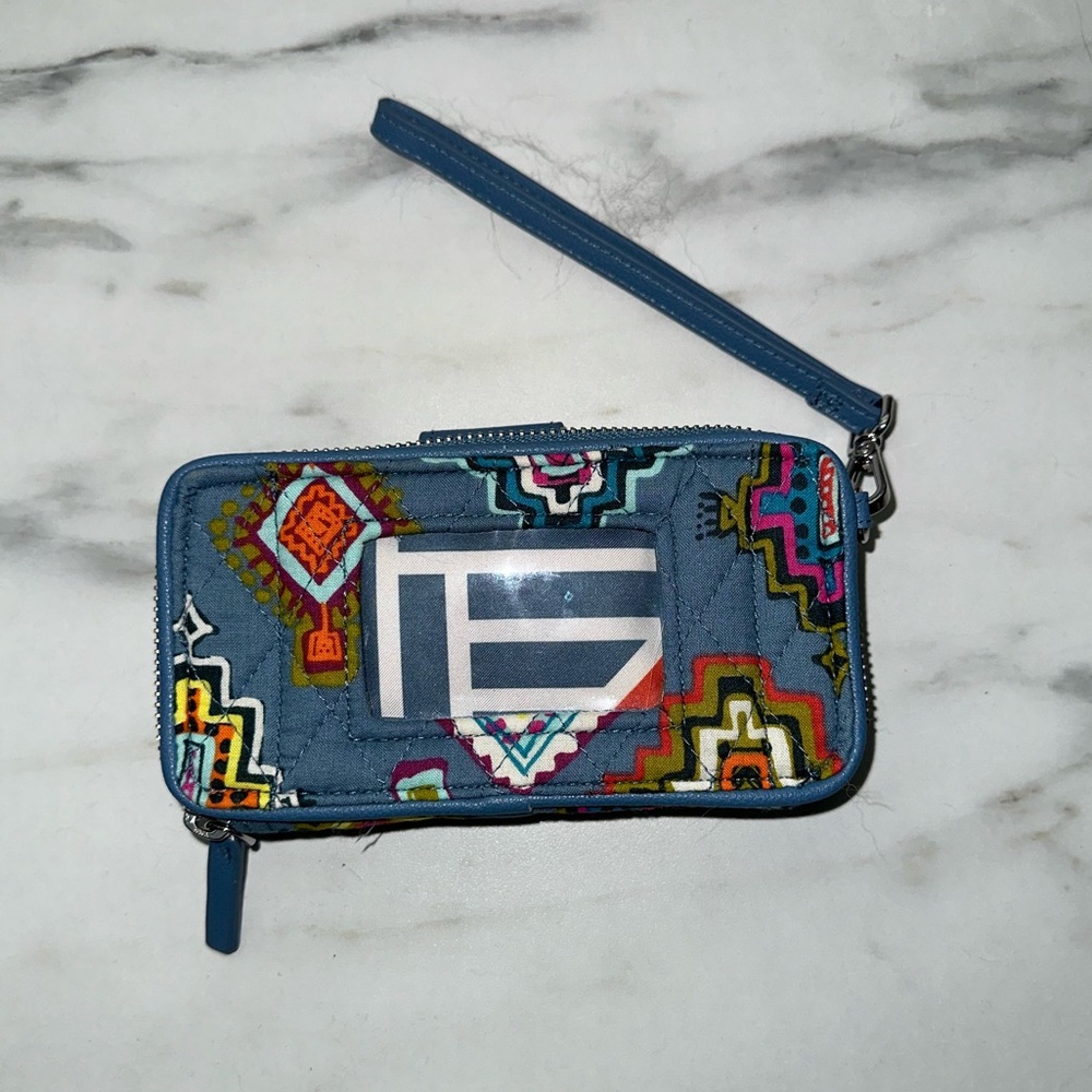 BNWOT Vera Bradley Smartphone Wristlet: “Painted Medallions” - Picture 15 of 16